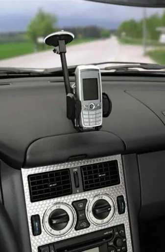 3in1 Multihalter, universell einsetzbar für MP3 Player, Handy, Navi usw.