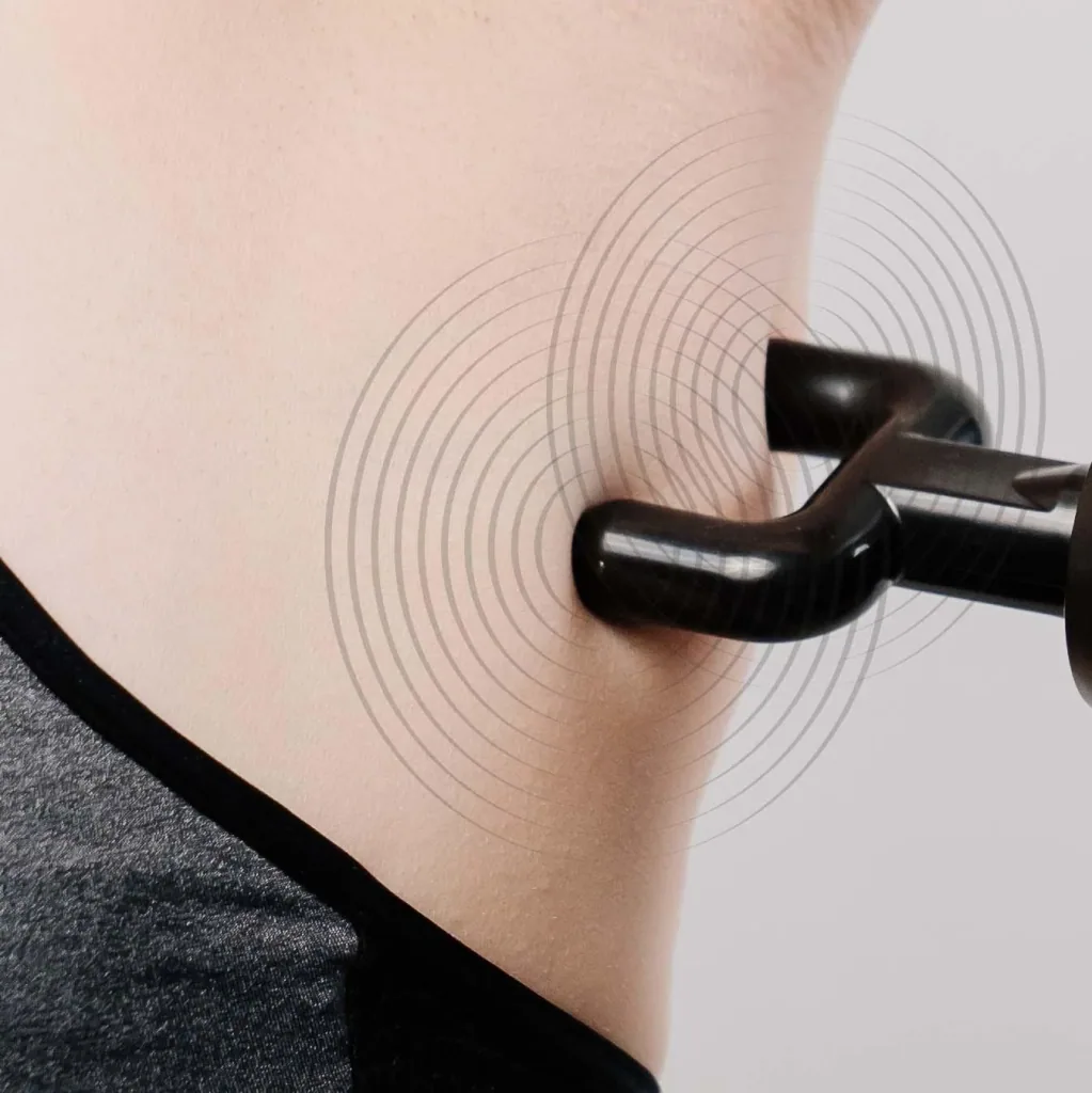 Mini-Massagepistole, 6 Geschwindigkeitsstufen, 4 Massageköpfe
