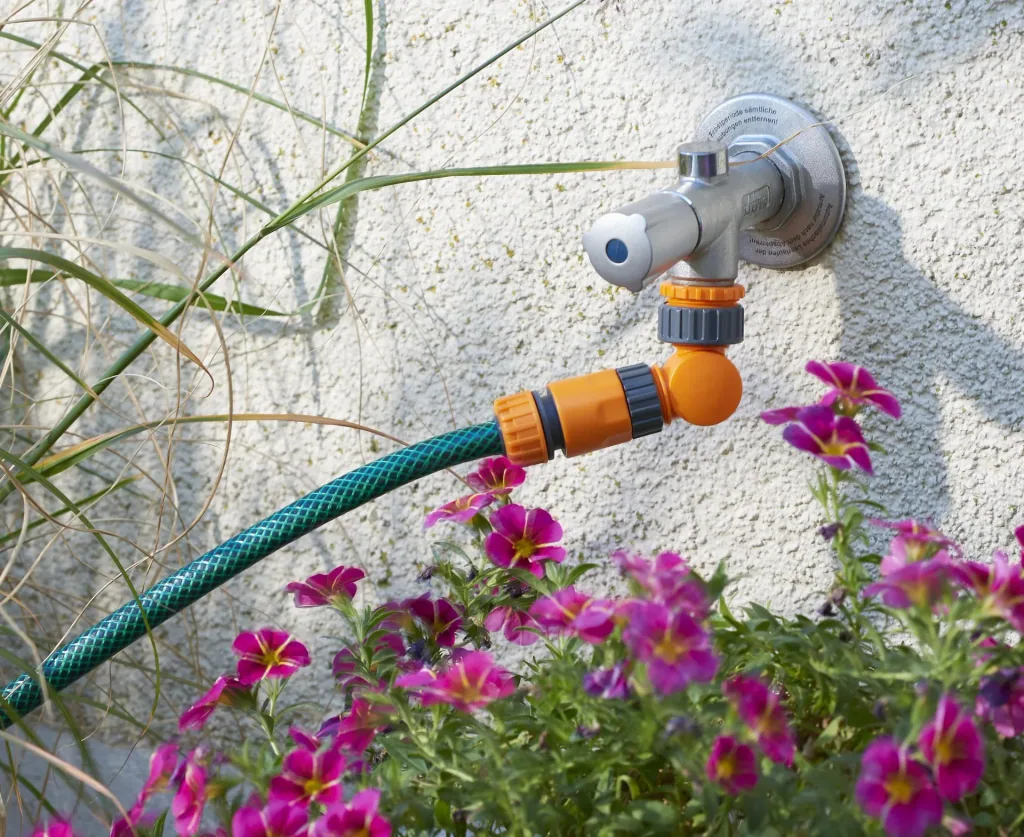Gartenschlauch + Schlauchverbinder Set + Rasenregner