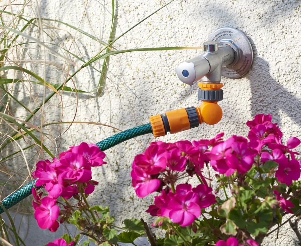 Gartenschlauch + Schlauchverbinder Set + Rasenregner