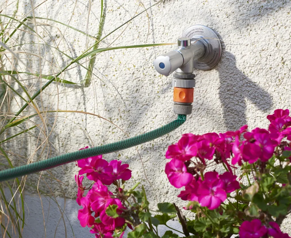 Gartenschlauch + Schlauchverbinder Set + Rasenregner