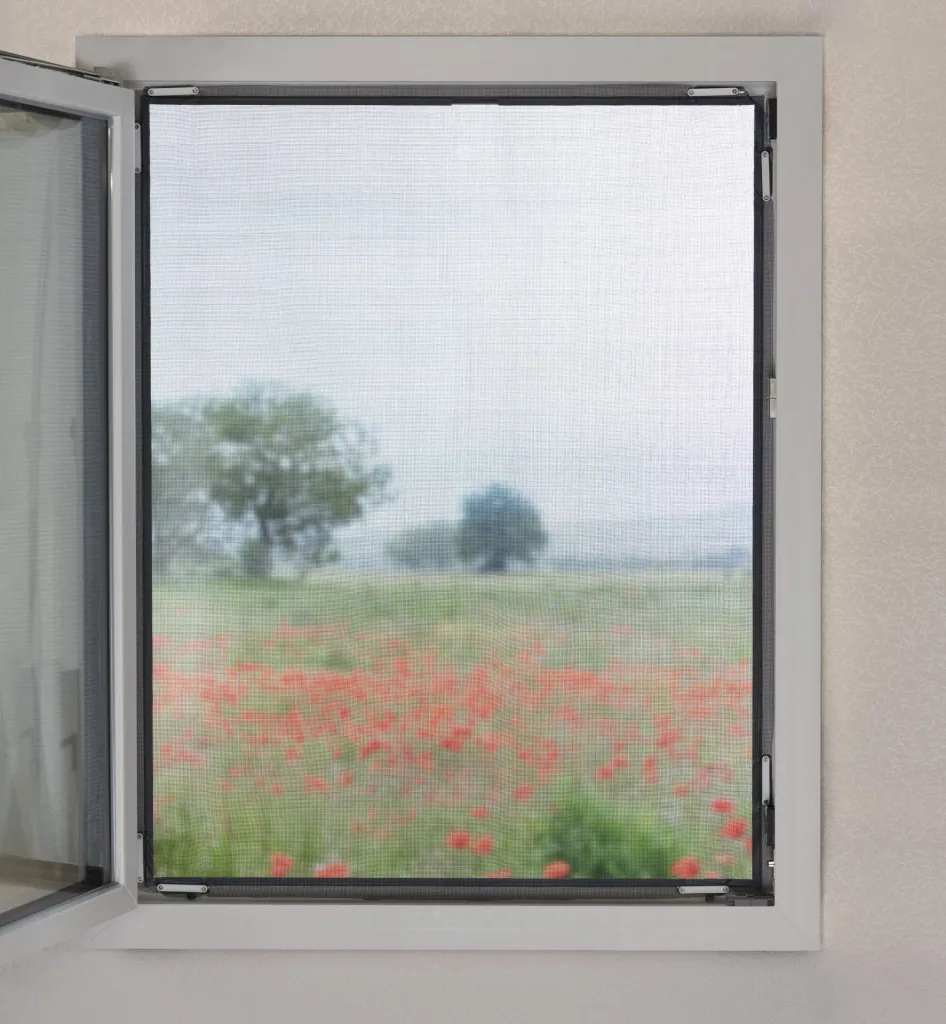 Fenster-Insektenschutz mit Magnetbefestigung