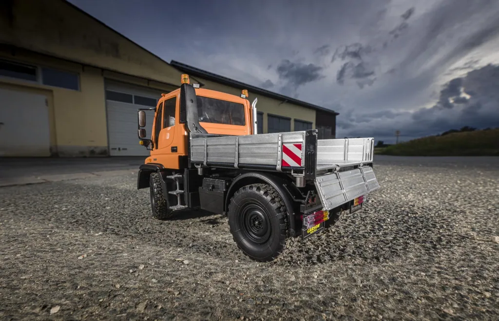 Fahrzeug MB Unimog U300 2.4 G 100 % RTR orange 1:12