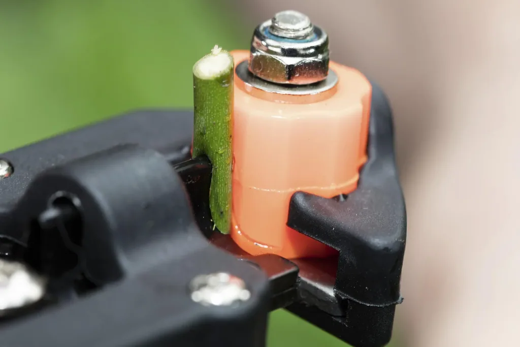 GartenMeister Veredelungs-Set mit 2 Ersatz- Omega- Messern, Veredlungsband 10 Stück - aus PE