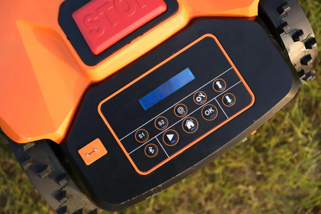 Mähroboter Xpower 400 - bis zu 400 m²