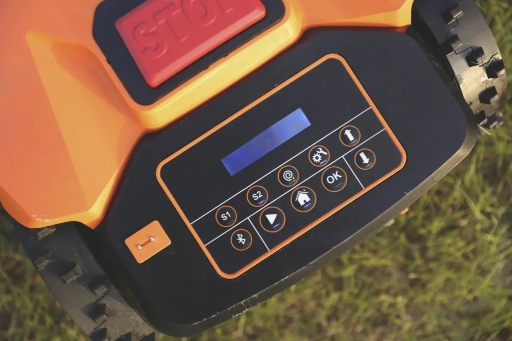 Mähroboter Xpower 400 - bis zu 400 m²