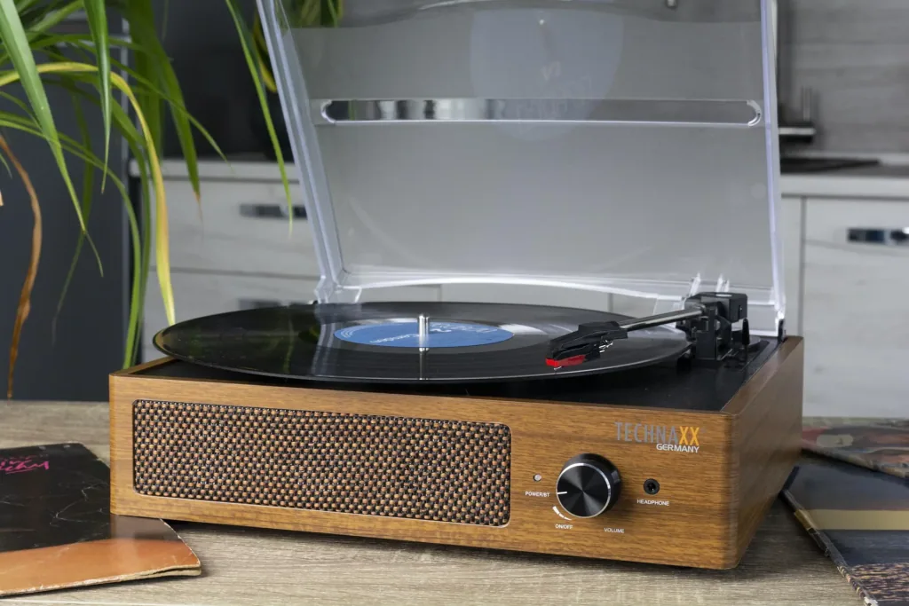 Retro Plattenspieler mit Aufnahmefunktion, Bluetooth