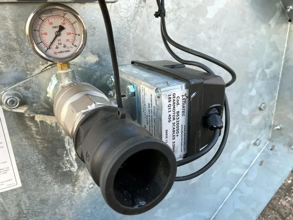 Bewässerungswagen "E-Rain 32-100"