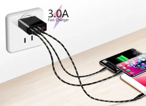 3-fach USB Ladeadapter mit integrierter Schnellladefunktion und LED Anzeige