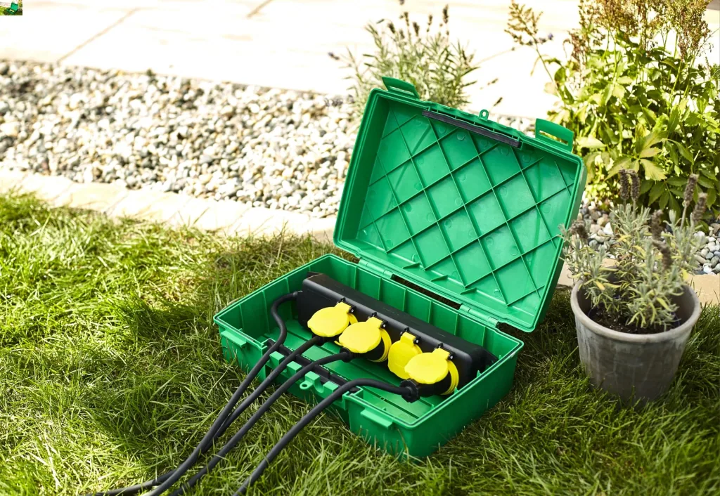 Wetterfeste Verteilerbox IP 55, grün