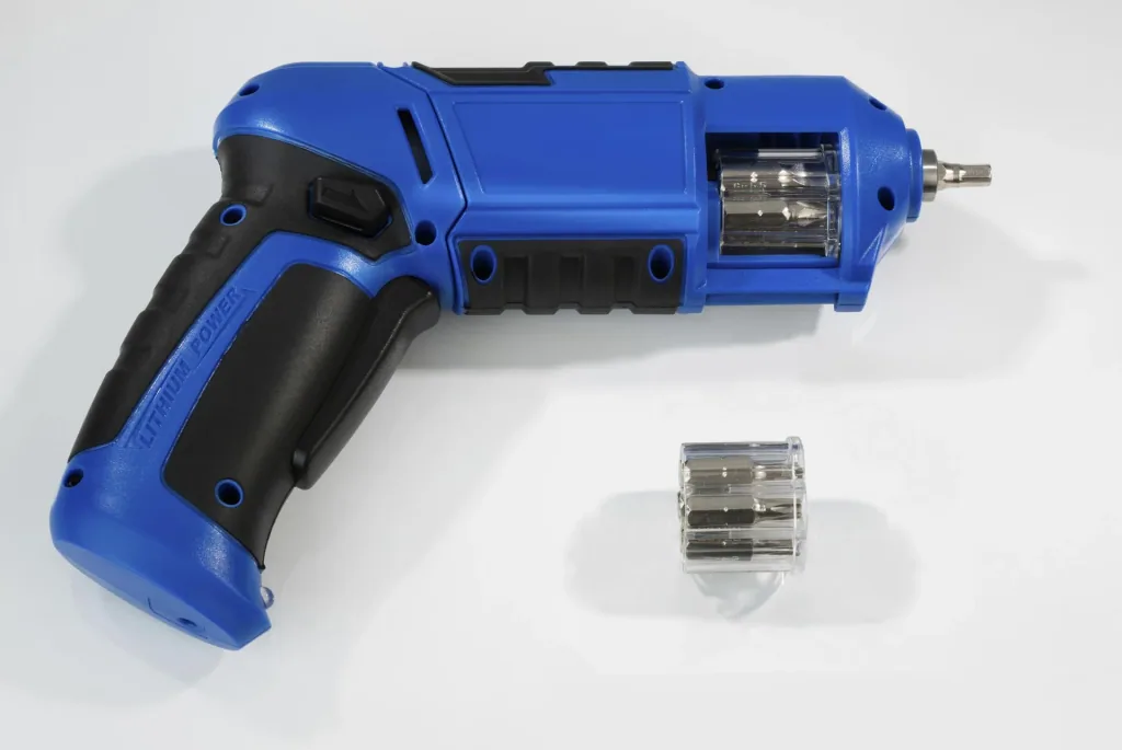 Akkuschrauber 3,6 Volt Li-Ion mit Revolvermagazin