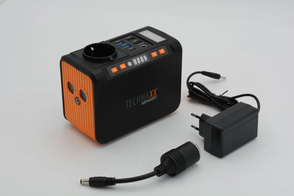 Mini-Powerstation mit 220V Steckdose