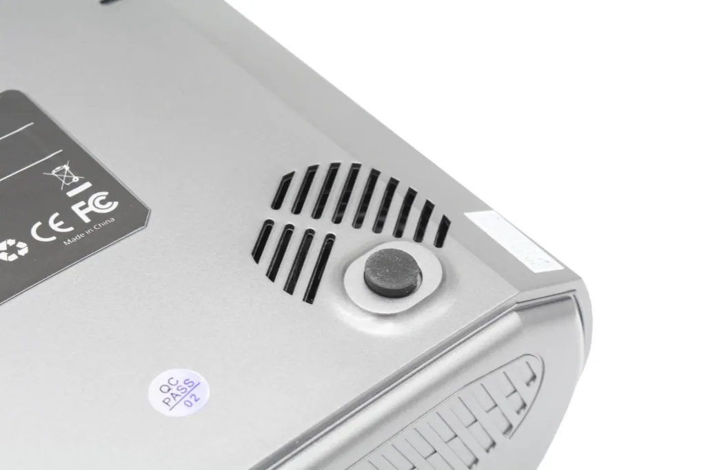 Videobeamer 1080p FullHD mit Multimedia Player