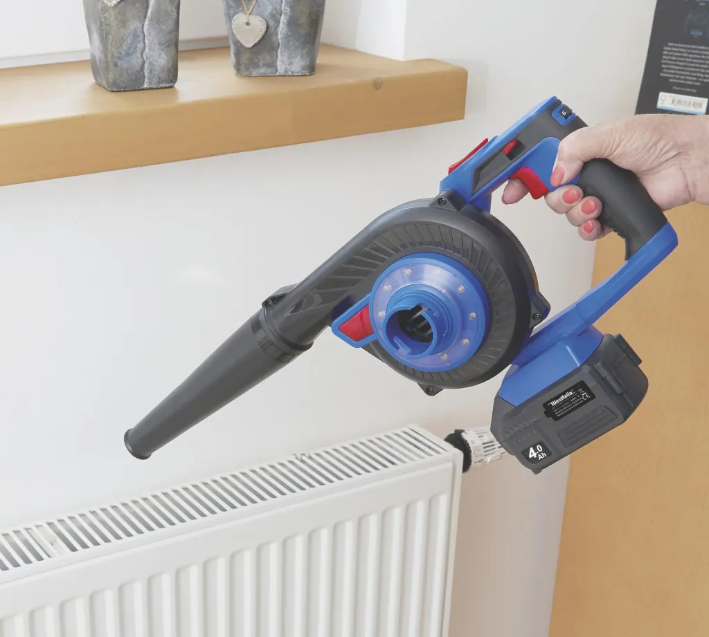 Multifunktionsgebläse 18 Volt Li-ion AMG 18 inklusive 1 Akku 2,0 Ah und Ladegerät