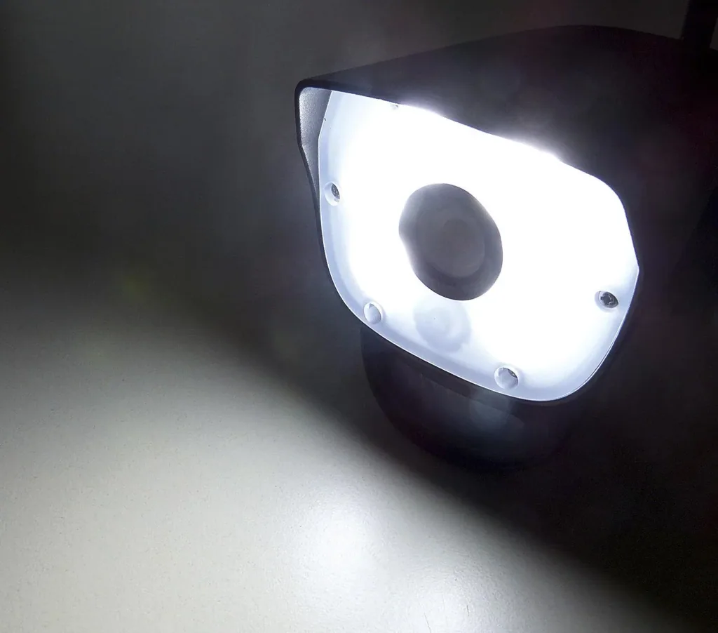 Digitales HD-Überwachungssystem HSIP6000 mit LED-Licht
