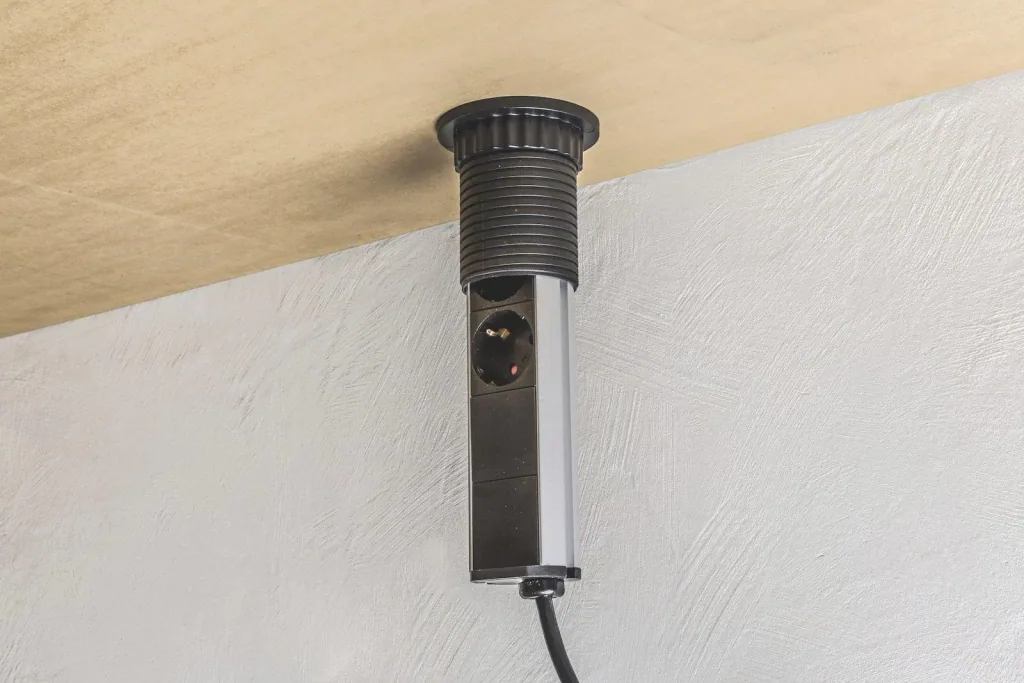 Versenkbare 3-fach Energiesäule