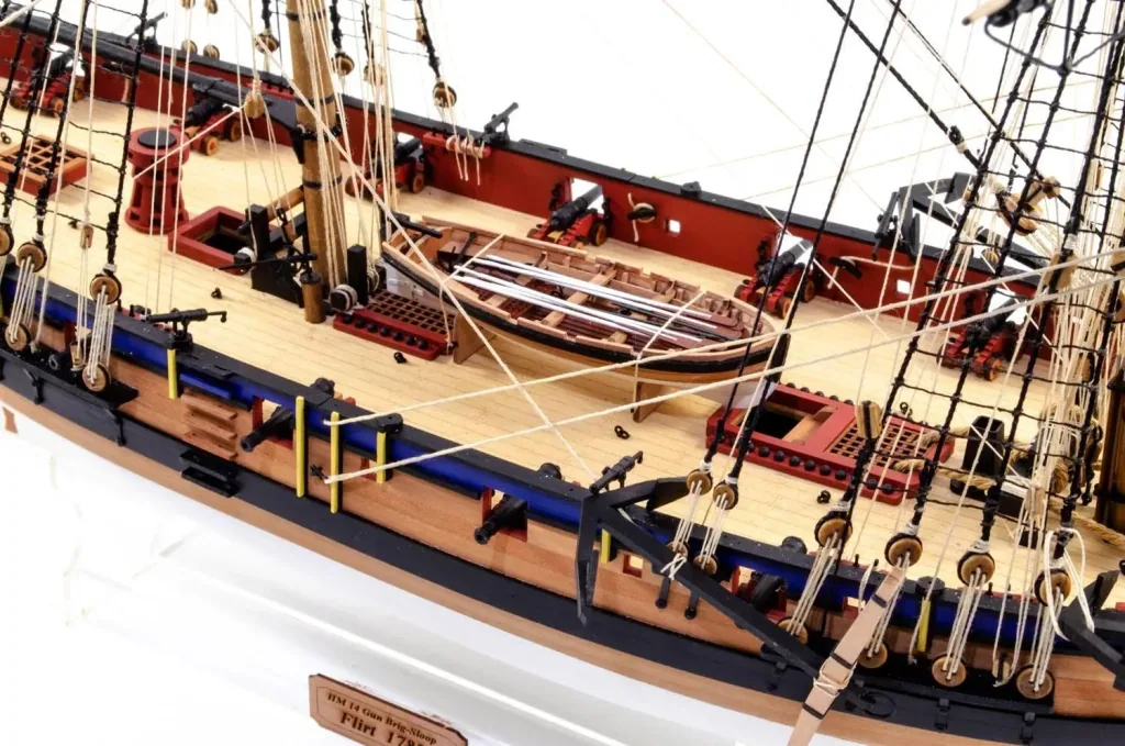 Bausatz HMS Flirt im Maßstab 1:64