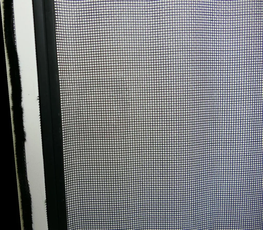 Teleskop-Insektenschutzfenster slim mit Pollenschutz 18 x 14 - 120 x 140 cm, weiß