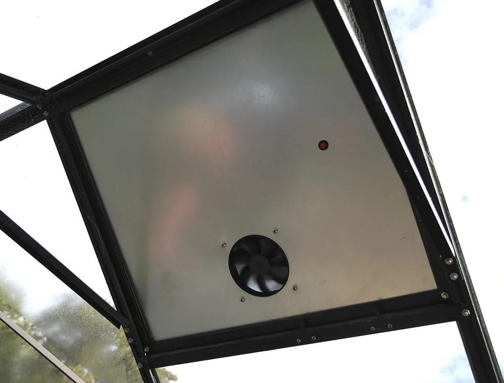 Solar-Dachventilator Solarfan 555 x 870 mm