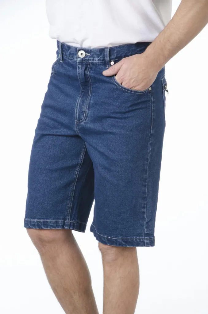 Jeans Shorts, bluestone, mit 2 Reißverschluss Gesäßtaschen, Gr.48