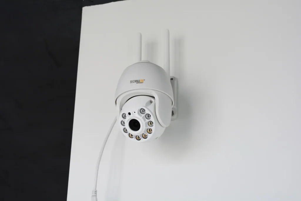 WiFi Dome Kamera mit Nachtsicht und Bewegungserkennung