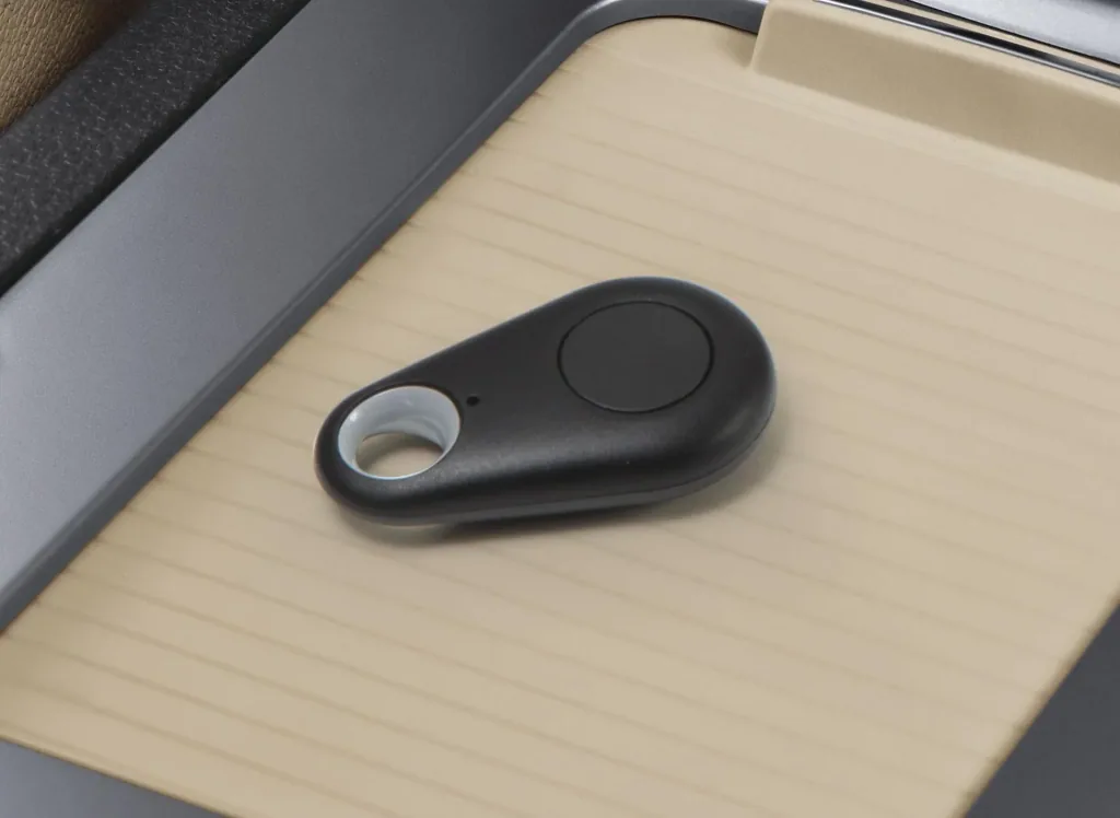 Autoalarm mit PIR Sensor und 2 USB Ladeanschlüssen
