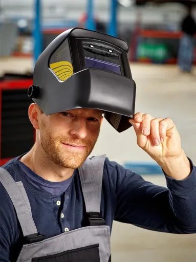 Schweißerhelm mit automatischer Verdunkelungsanlage