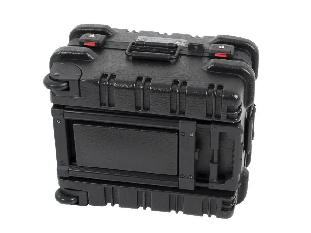 Werkzeugkoffer CHICAGO CASE 5530, 53 Liter, bruchsicher mit integriertem Rollensystem