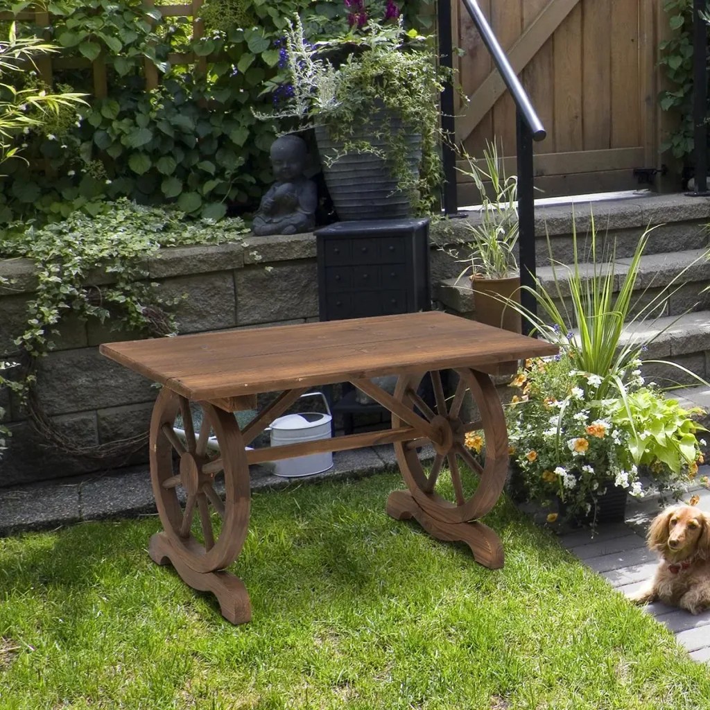 Gartentisch im Wagenrad-Design natur