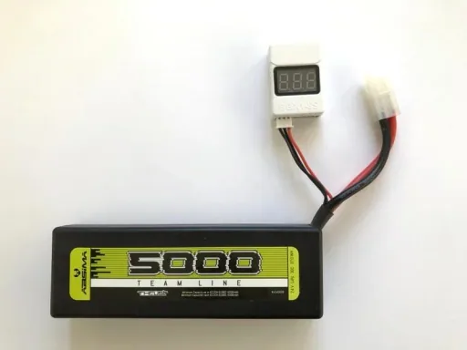 LiPo Volt Checker und Alarm