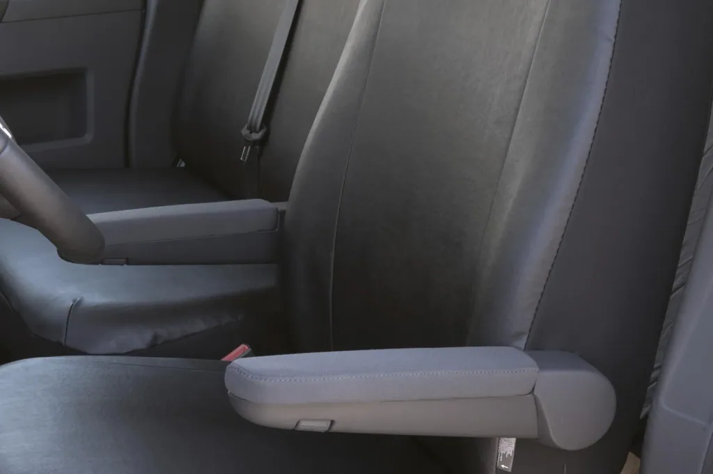Passform Sitzbezüge für VW T5 Einzelsitz vorne aus Kunstleder ab BJ 04/2003 bis 08/2009