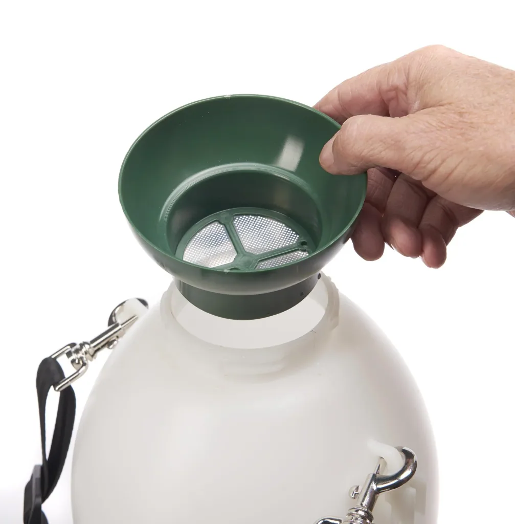 Akku-Sprühgerät Li-Ionen 8L GM ALS + Unkrautfrei Weedex Total 380 ml + Sprühschirm 2er Set