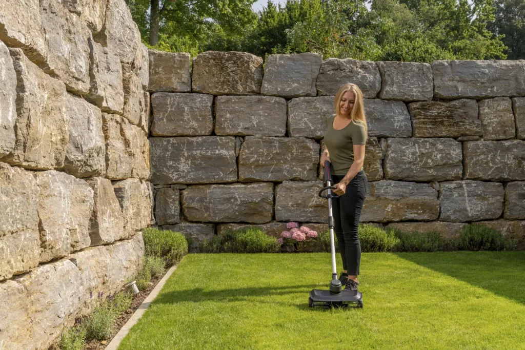 BOSCH HOME AND GARDEN KOMPATIBLER Akku-Rasenlüfter AR 1835 (ohne Akku und Ladegerät)