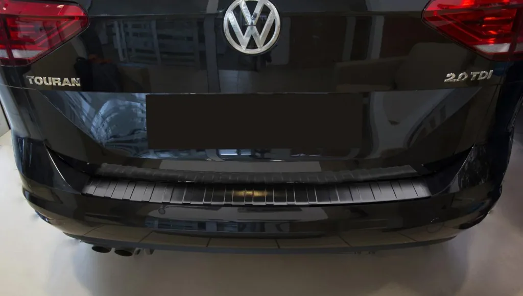 Ladekantenschutz Edelstahl graphite / black für VW Touran II/typ 5T, Baujahr 2015>
