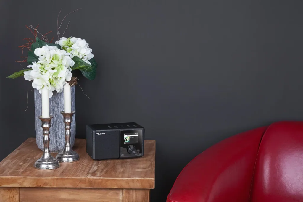Multifunktionsradio DIRA M11i+ UKW,DAB+, Internet, Wecker und USB Aufnahme, Bluetooth
