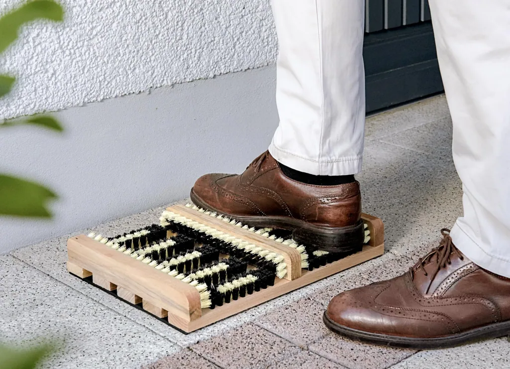 Stiefel und Schuhreiniger