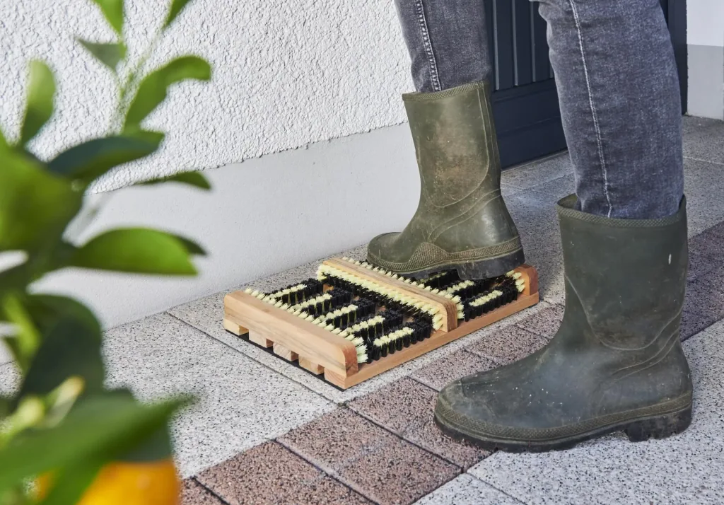 Stiefel und Schuhreiniger