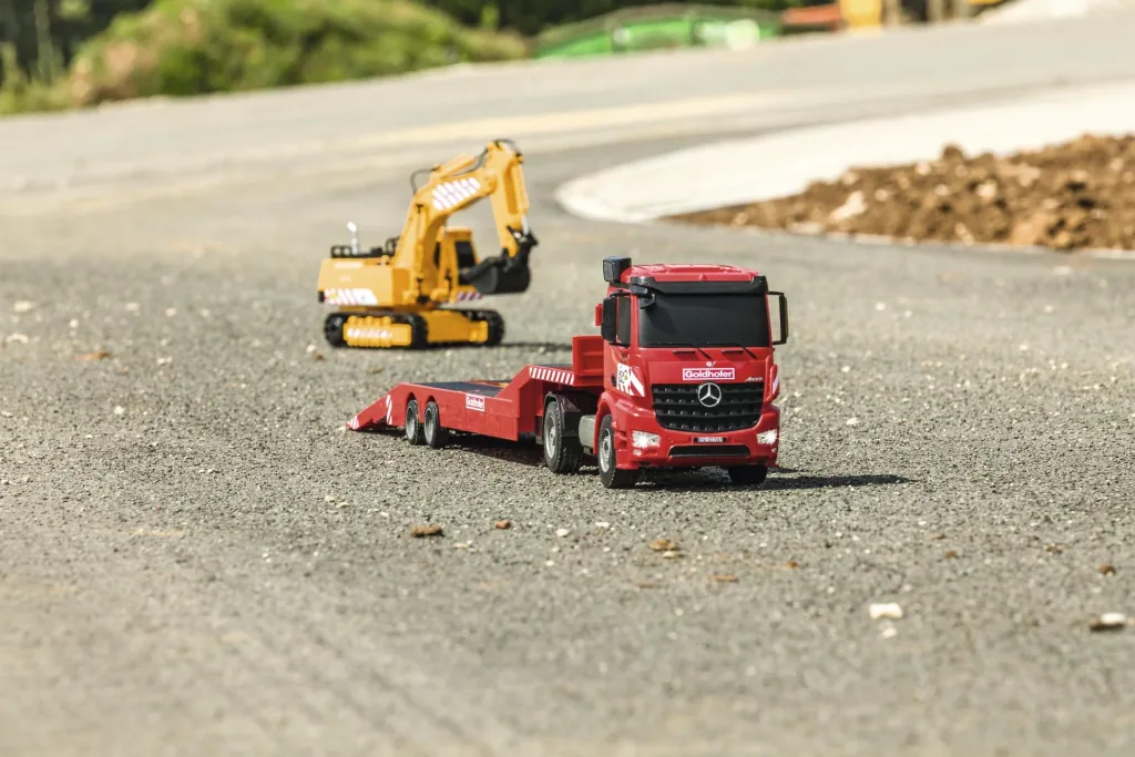 MB Arocs Goldhofer 2.4G, RTR 1:20