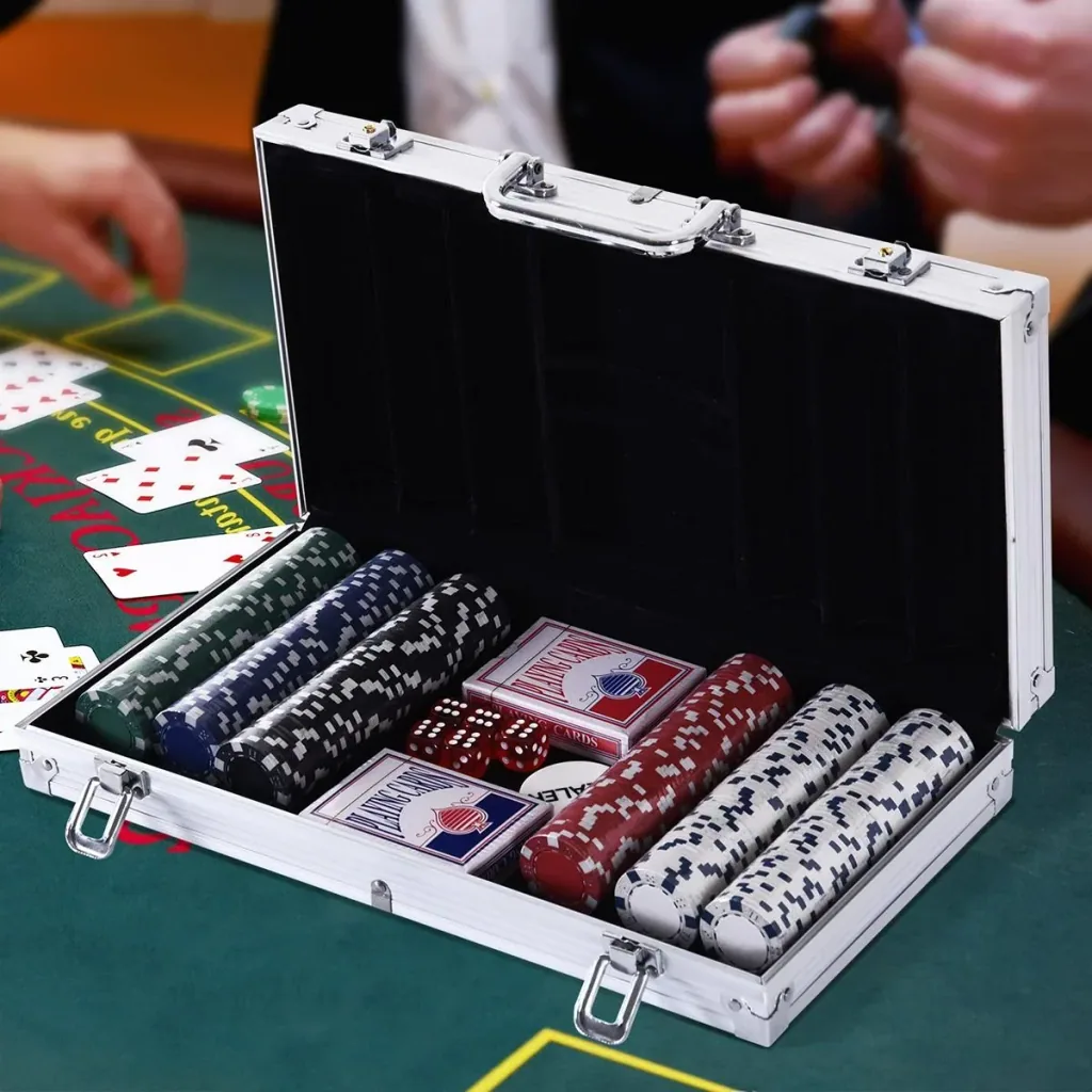 Pokerkoffer mit 300 Chips silber