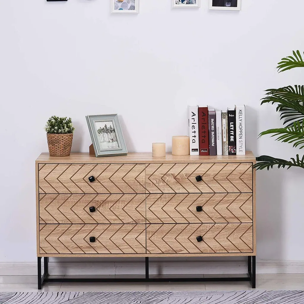 Schubladenschrank im Retro-Design