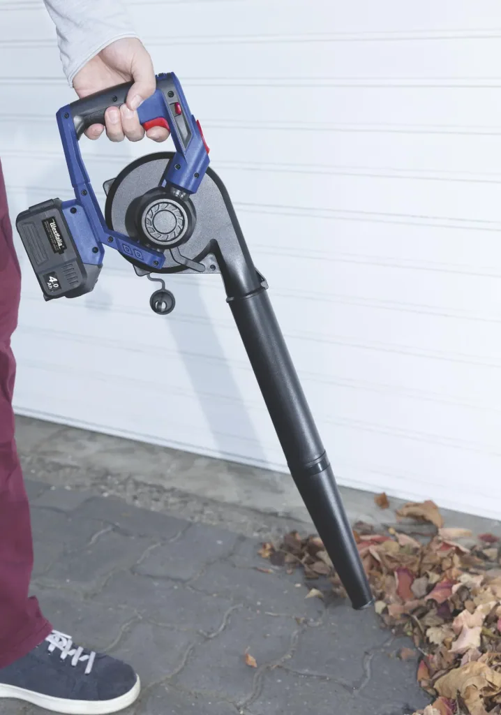 3 in 1 Akku-Turbo-Bläser 18 Volt Li-ion AMG 18 inklusive 1 Akku 4,0 Ah und Schnellladegerät