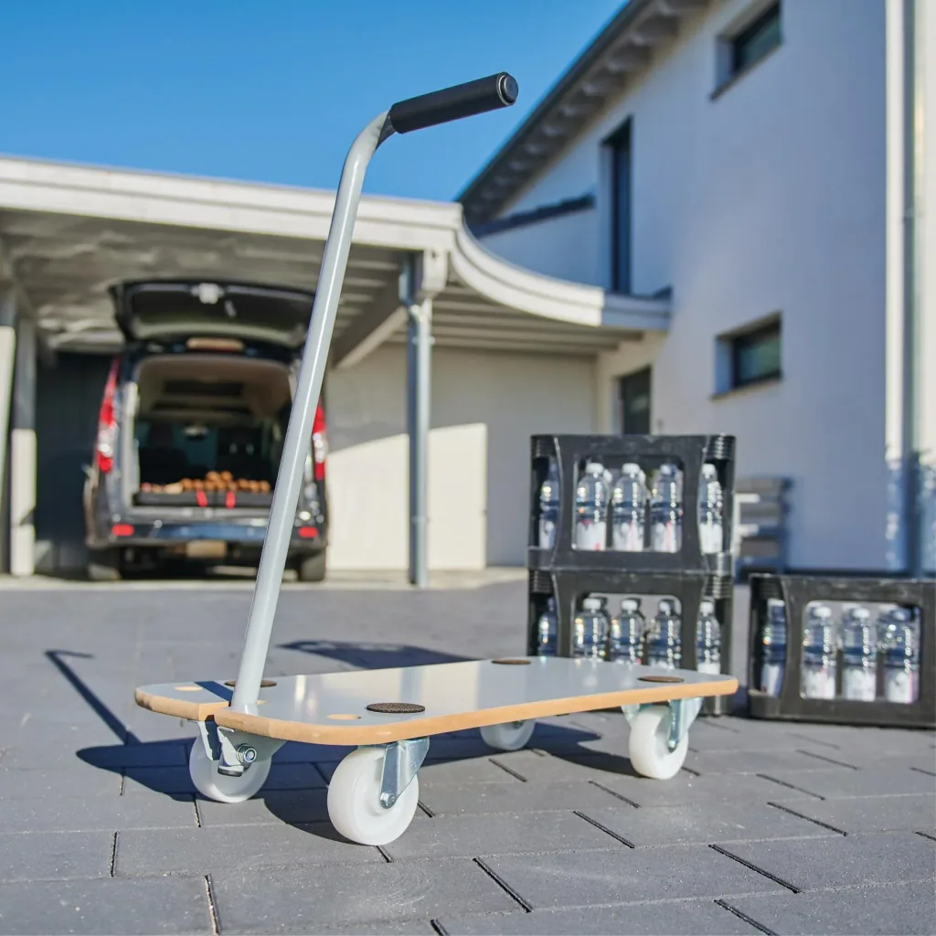 Transporthilfe MM 1389, 79 x 39 x 13,5 cm, harte Rollen Ø 100 mm, Rollenlager, MDF, Deichsel, Tragkraft 200 kg