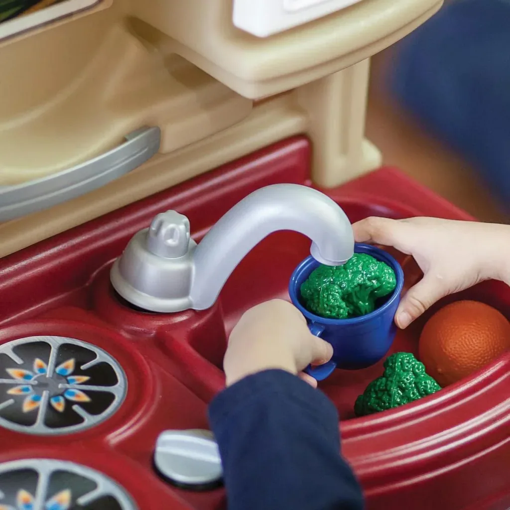 Cozy Play Kitchen - Herd, Backofen und Kühlschrank - inkl. 21-teiligem Zubehörset