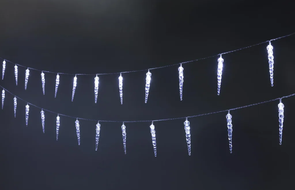 LED Lichterkette mit 40 Eiszapfen