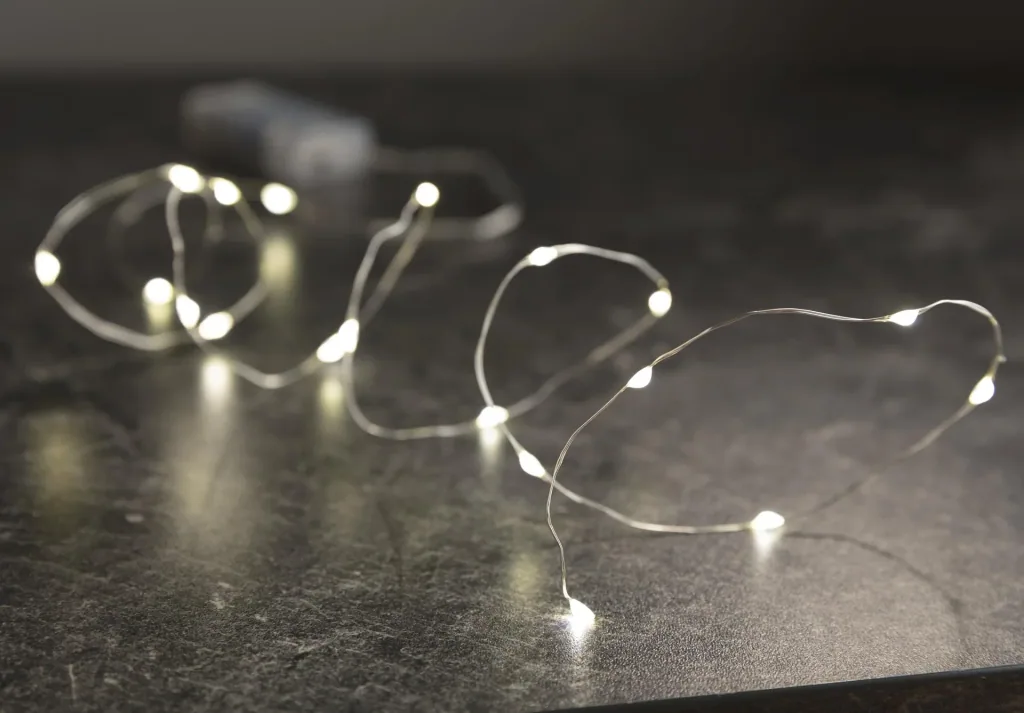 LED Silberdraht Lichterkette mit 20 warmweißen LEDs