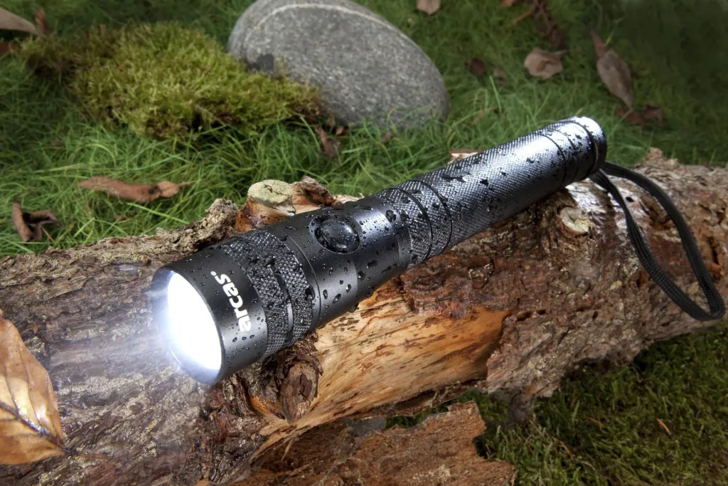 Taschenlampe 5 Watt mit High Power Cree LED - aus Aluminium