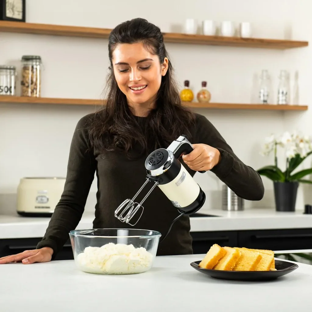 Retro-Handmixer - Weiß