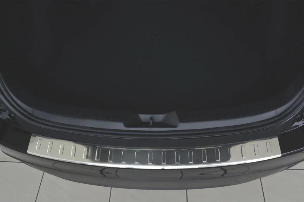 Ladekantenschutz Mazda 3 / Edelstahl, Baujahr 2013-2016, FL 2016-2019