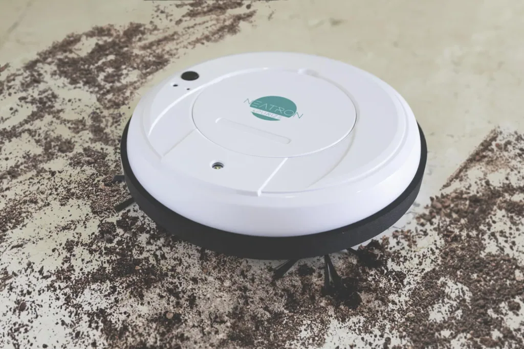 Neatron Akku Staubsauger-Roboter