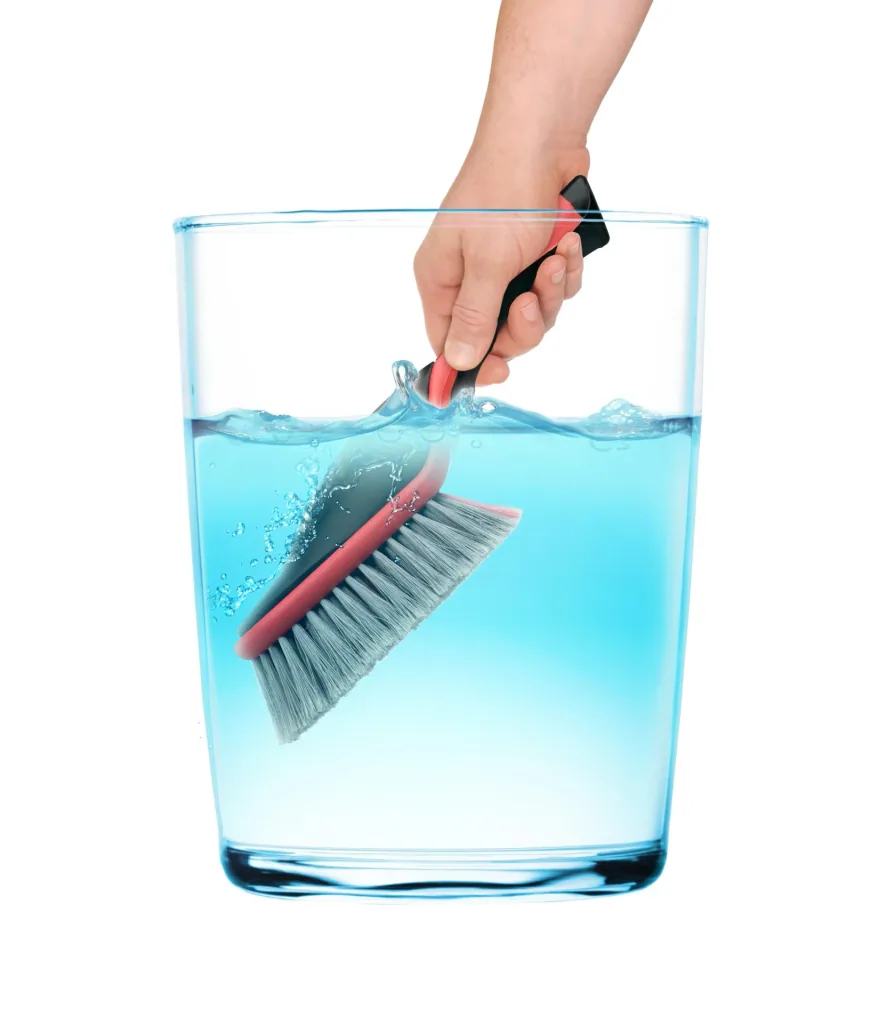 F1 Activebrush "Die aktive Waschbürste"